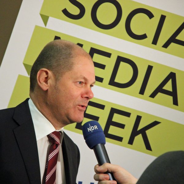Olaf Scholz auf der Social Media Week Hamburg 2012
