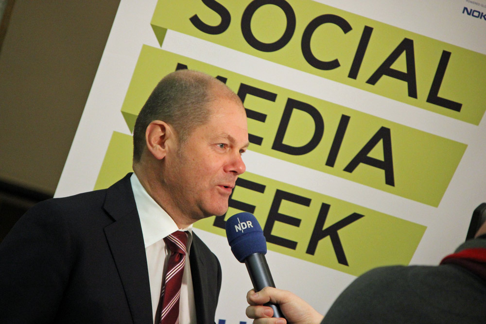 Olaf Scholz auf der Social Media Week Hamburg 2012