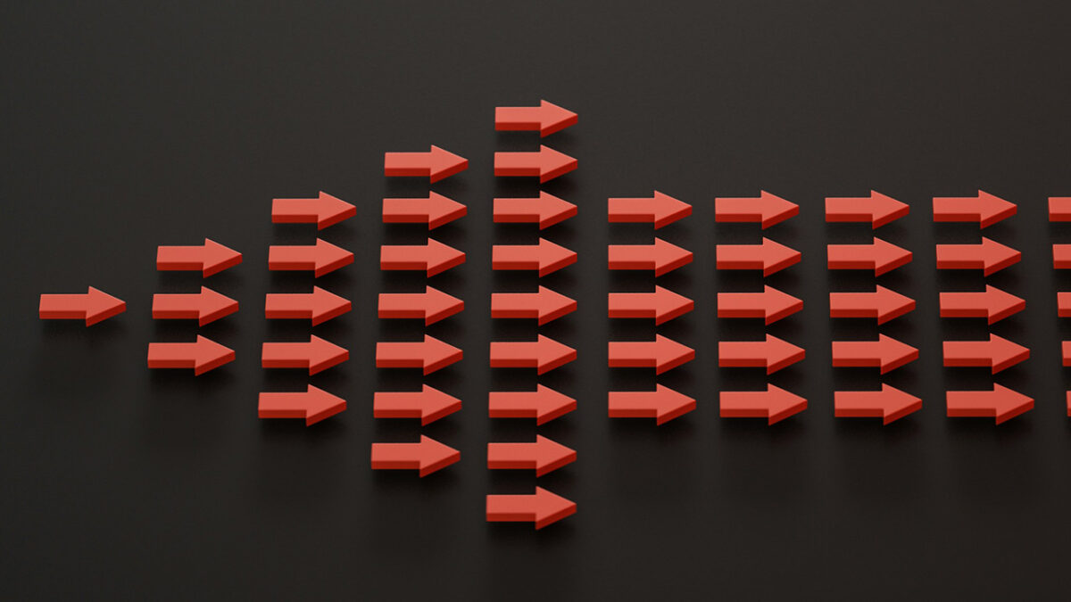 Ein großer nach links weisender Pfeil, der sich aus vielen nach rechtsweisenden Pfeilen zusammensetzt.